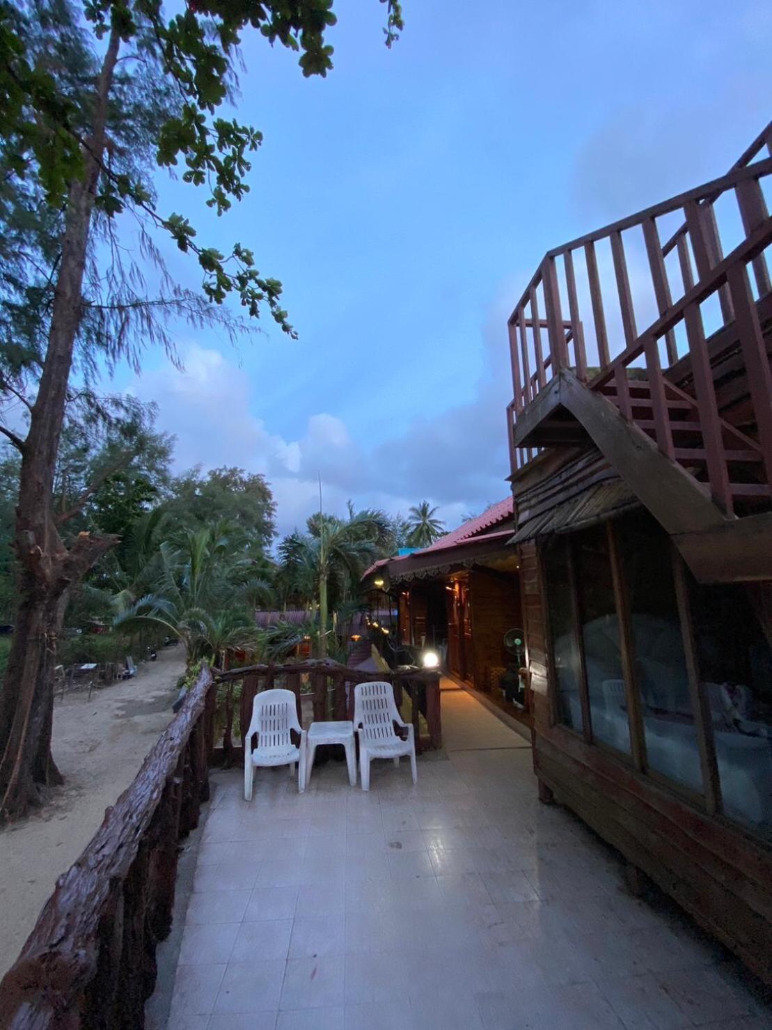 Ruan Mai Naiyang Beach Resort Nai Yang Beach Buitenkant foto