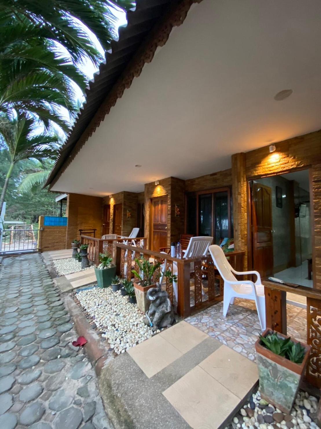 Ruan Mai Naiyang Beach Resort Nai Yang Beach Buitenkant foto