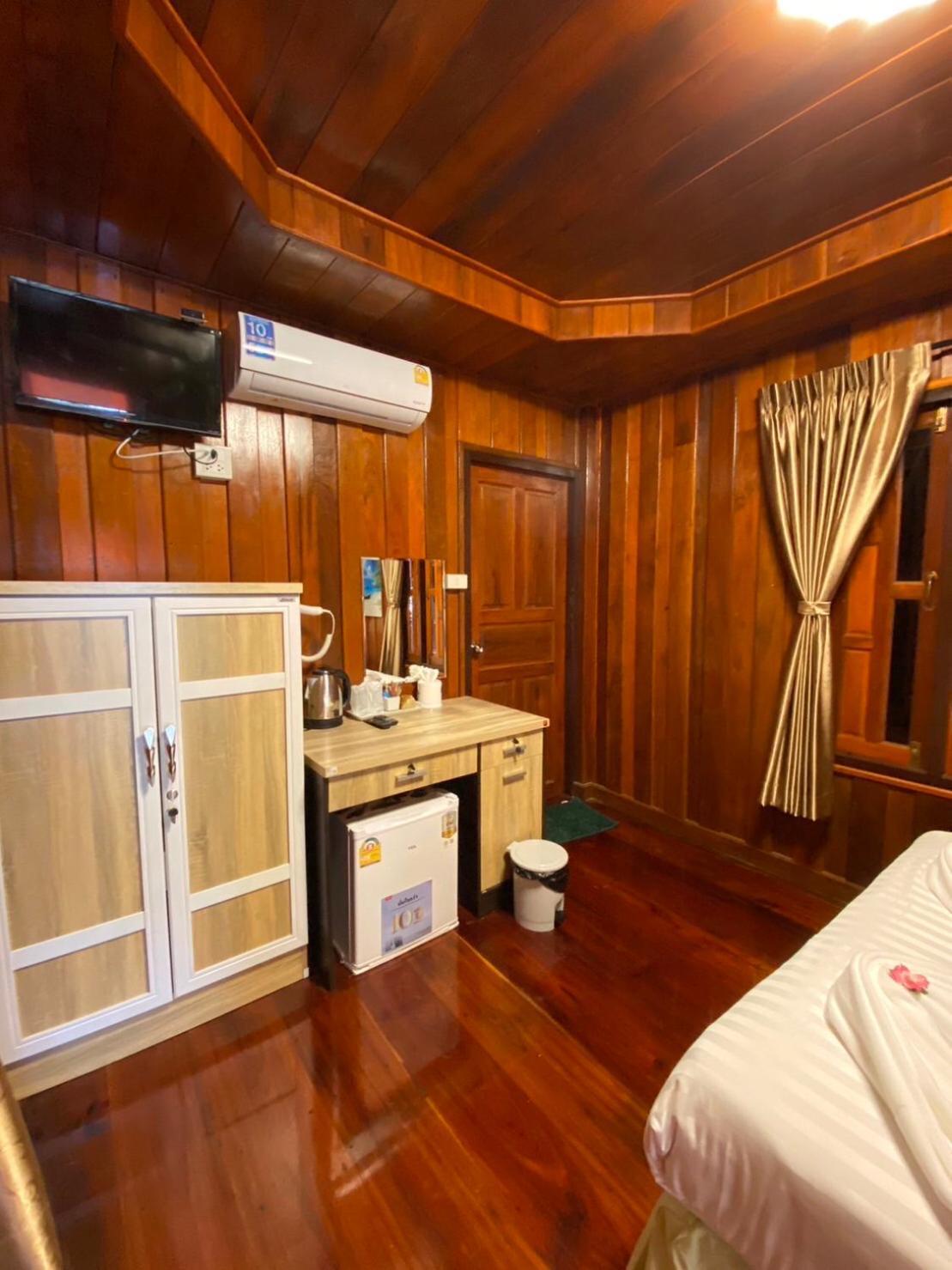 Ruan Mai Naiyang Beach Resort Nai Yang Beach Buitenkant foto
